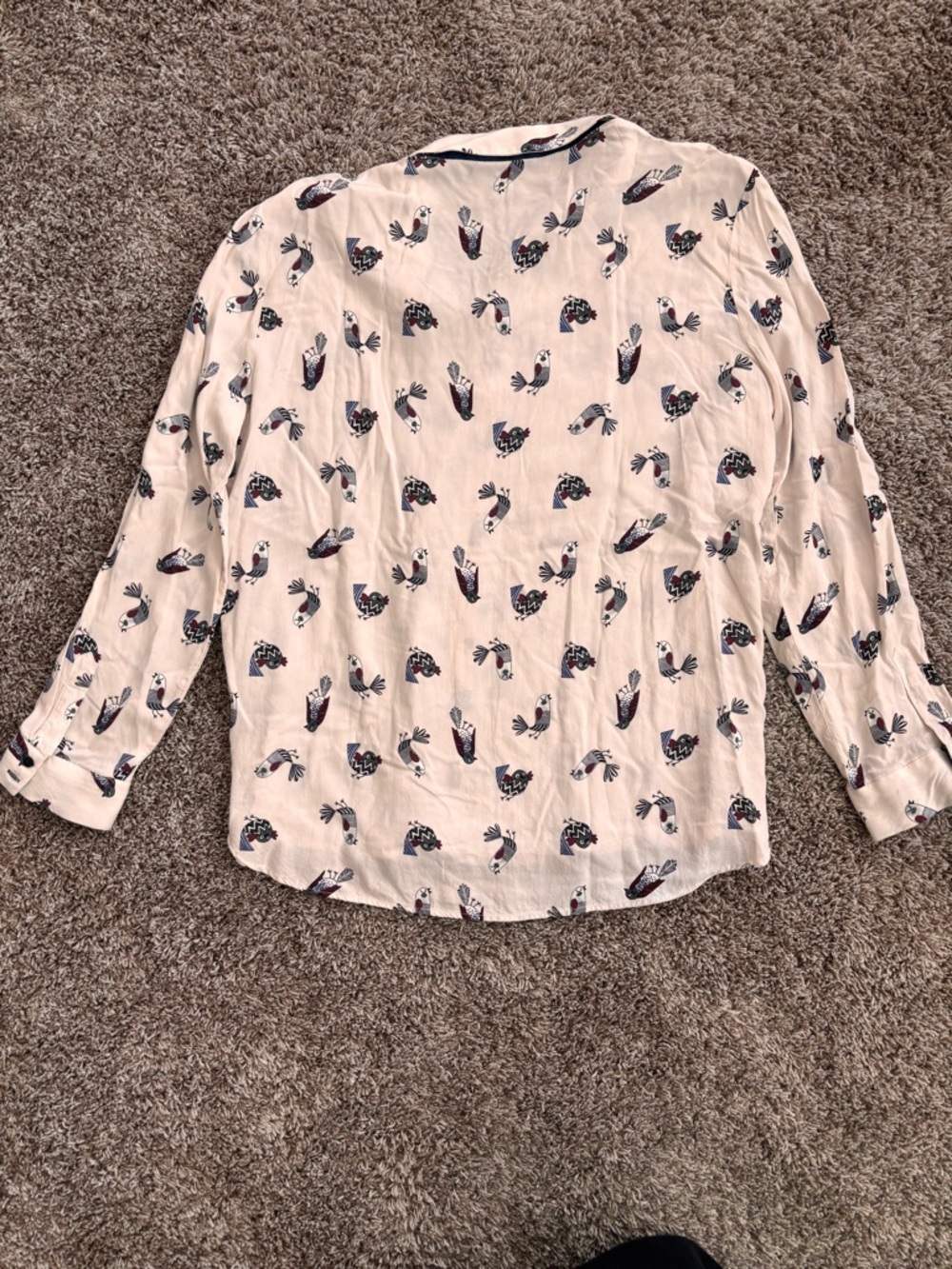 Bird Print Button-Down Shirt in Cream and Navy Size Medium - Picture 4 of 6
